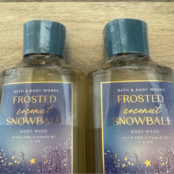 Bath & Body Works | Lot of 2 Frosted Coconut Snowball Body Wash 10 fl oz NWT - Picture 5 of 6
